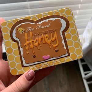 Too Faced Eyeshadow Palette